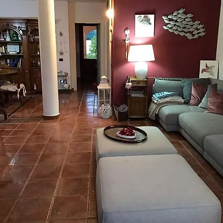 Domus Rosa Villa